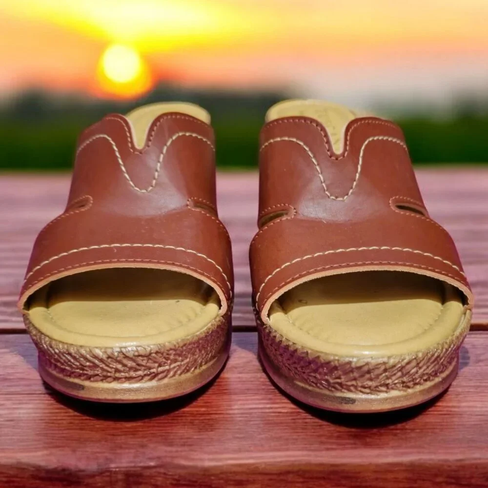 Tuscany by Easy Street ✦ Leather Wedge Slides ✦ Brown Open Toe Made in Italy 9 - Picture 3 of 12
